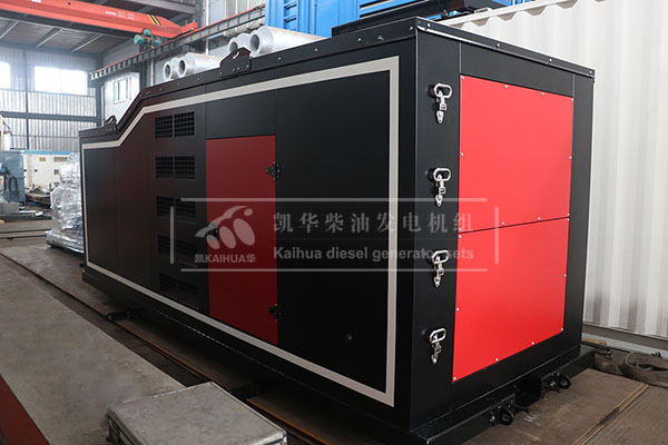 山東客戶訂購的一台200kw靜音發電（diàn）機組成功出廠