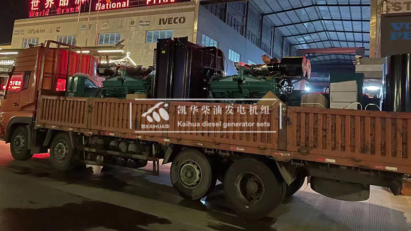長治市（shì）兩台800kw康明斯發電機組成功出廠